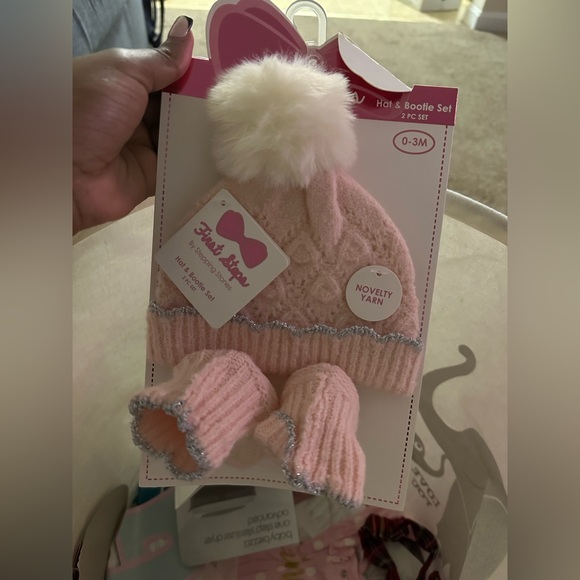 Mostly winter clothes - Picture 2 of 6